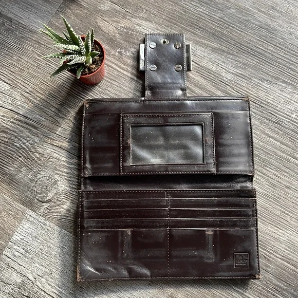**Sold** Vintage FENDI long wallet - Picture 7 of 7